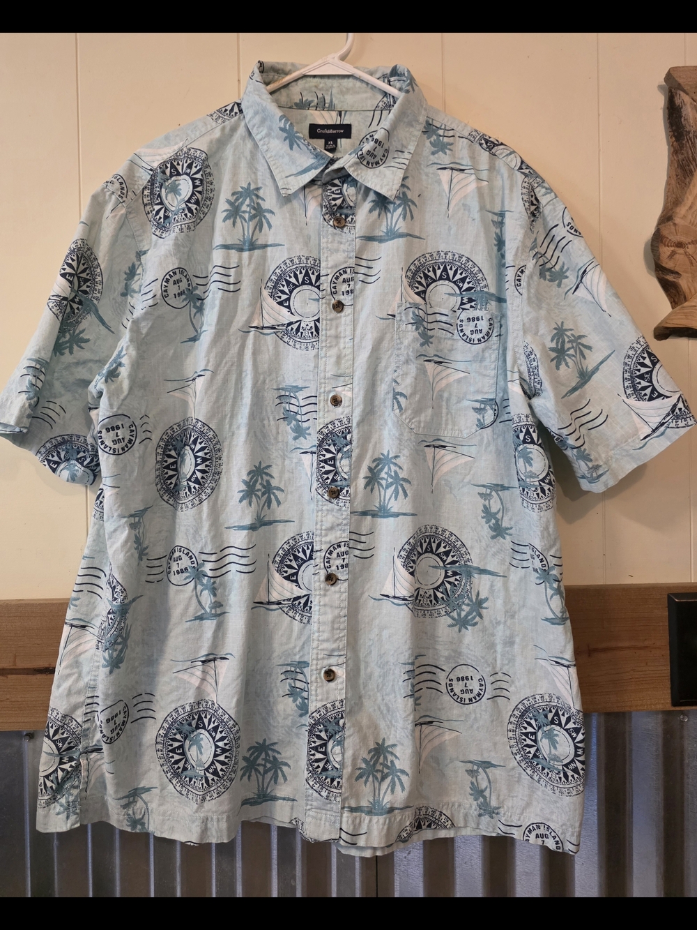 Croft & Barrow Short Sleeve Blue Tropical Button Up Shirt